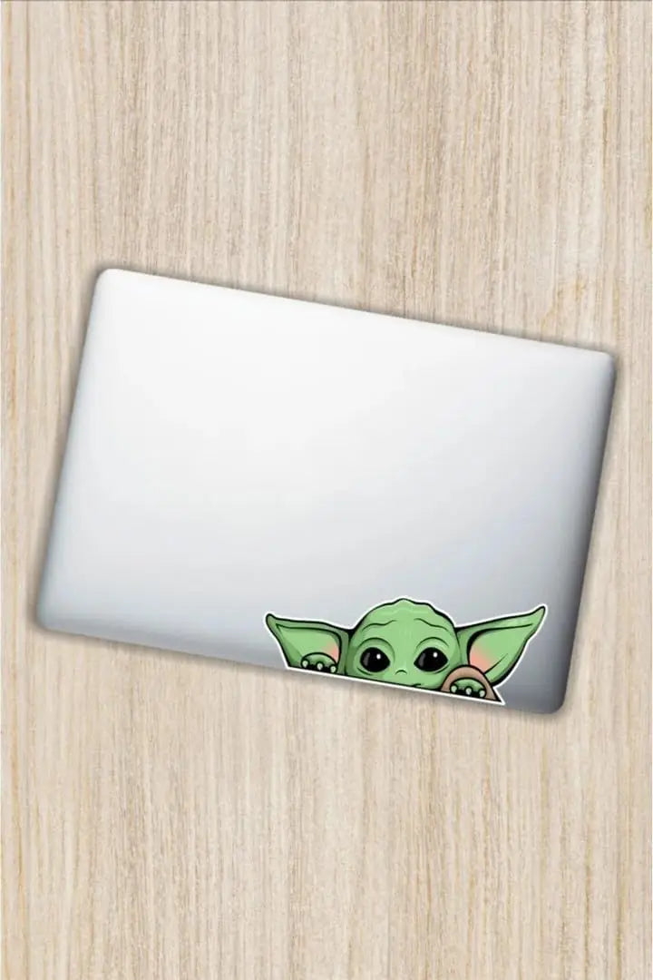 Sticker Master Yoda Motorsiklet,Kask,Laptop,Motor Ve Oto Araç Sticker 6 X 6 Cm Renkli Sticker Master