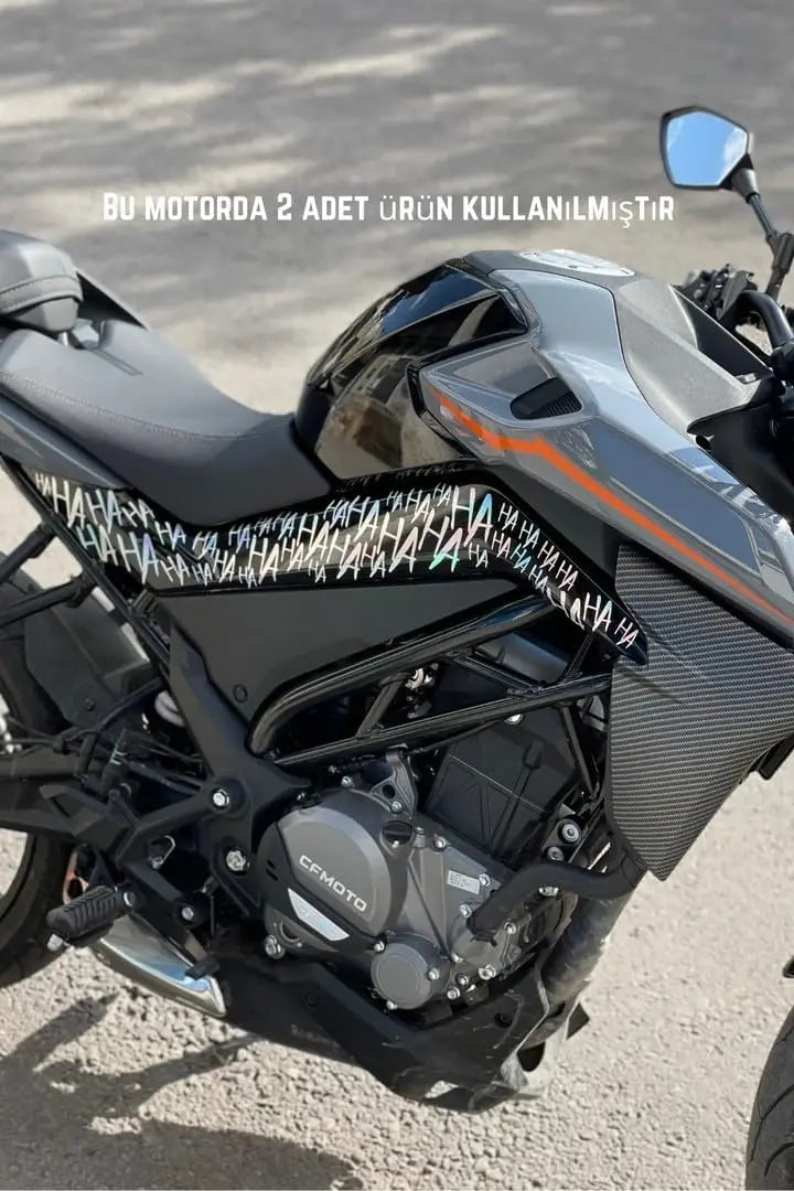 Sticker Master Hologramlı Hahaha Sticker Motorsiklet,Kask,Laptop,Motor Ve Oto Araç Sticker 15 X 30 Cm Sticker Master