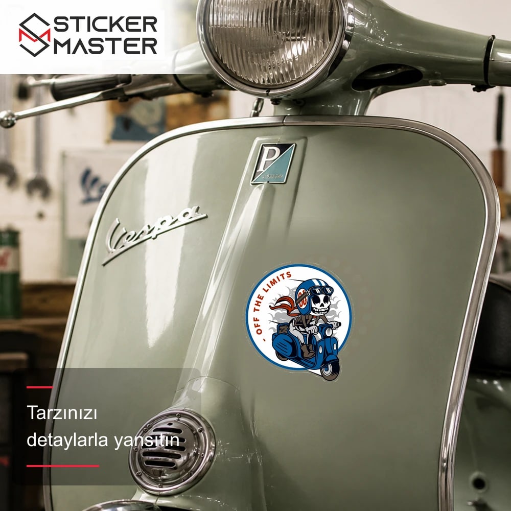 Vespa Uyumlu Limitlerin Disinda Yazılı Kurukafa Sticker VSP34 scooter üzerinde uygulama örneği - Sticker Master
