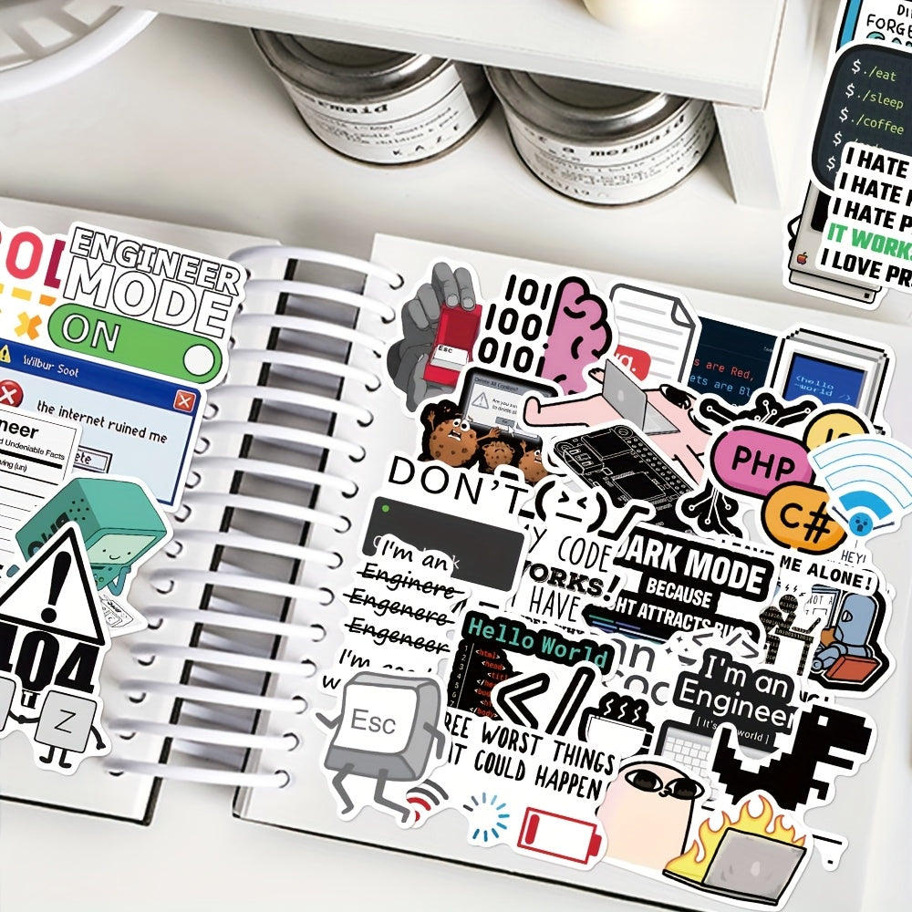 Sticker Master 50 adet Programcı Meme Çıkartmaları - Dizüstü Bilgisayarlar, Gitar Kılıfları, Telefon Kılıfları ve Karalama Defterleri için Teknoloji Temalı Karikatür Çıkartmalar | Dayanıklı PVC, 50+ Stil, Y