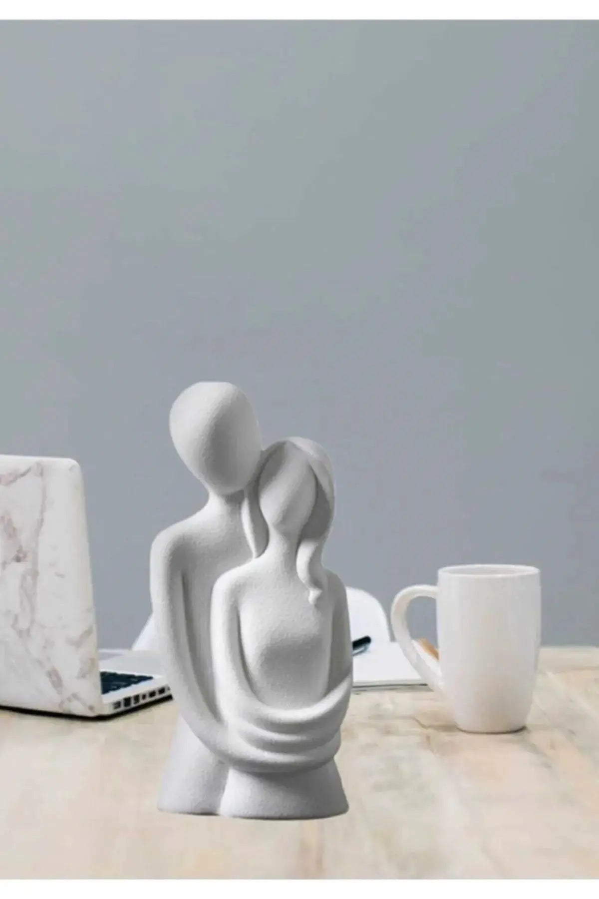 Sticker Master Sevgili Aşıklar Sarılmış Çift Biblo – Romantik Dekoratif Hediyelik Eşya