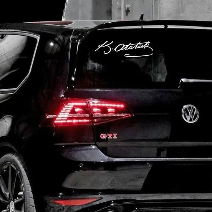 Sticker Master Kemal Atatürk İmzası Sticker Çıkartma (20x6 Cm) - Su Geçirmez & Dayanıklı Vinil Etiket Decal | Motorsiklet, Kask, Laptop, Oto, Araba, Araç Uyumlu - Sticker Master