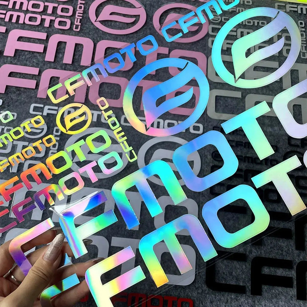 CFMoto Holografik Sticker | Yansıtıcılı Grenaj & Kask Seti | Sticker Master - Sticker Master