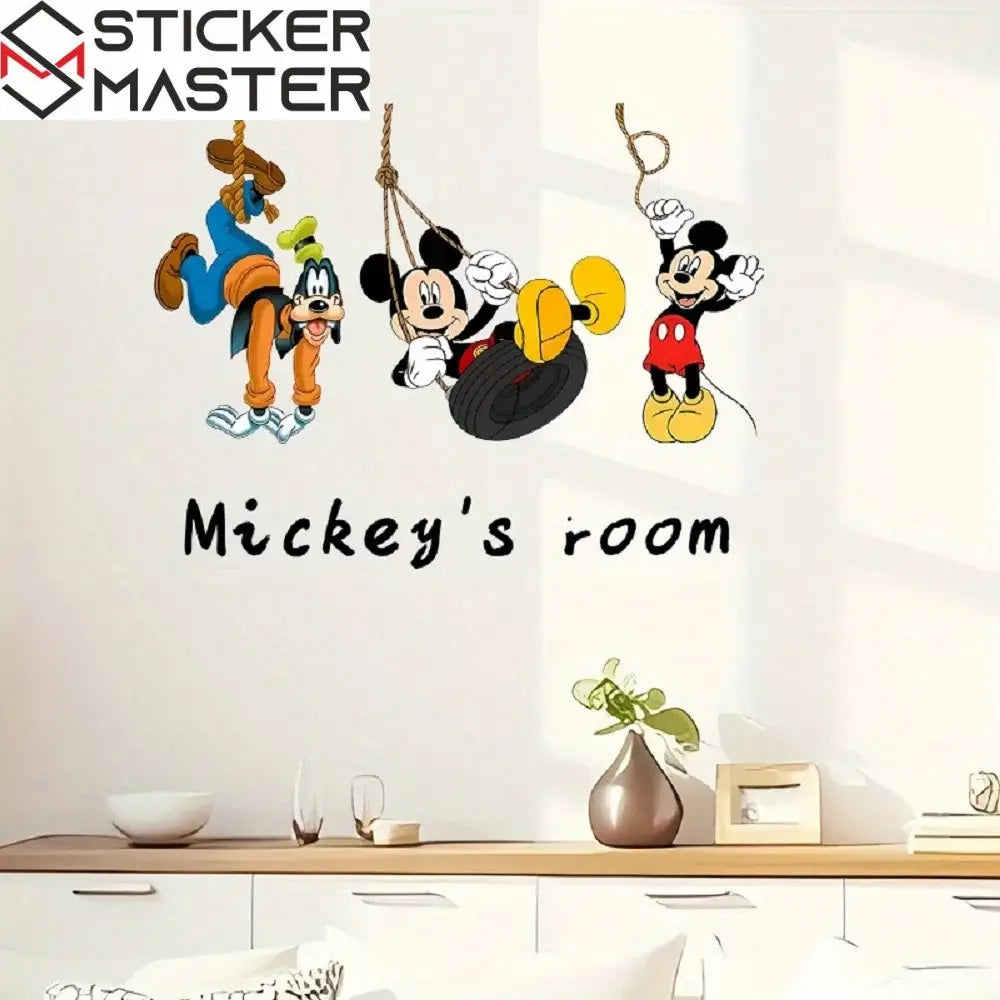 Sevimli Fare ve Arkadaşları Duvar Stickerı | Salıncakta Sallanan Karakterler (50x40 cm) - Sticker Master