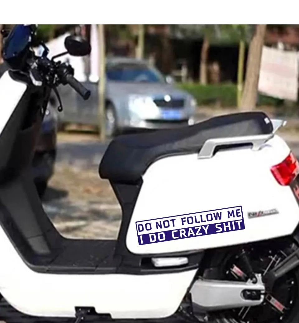 Sticker Master "Do Not Follow Me" Komik Araba Sticker 15x3 Cm