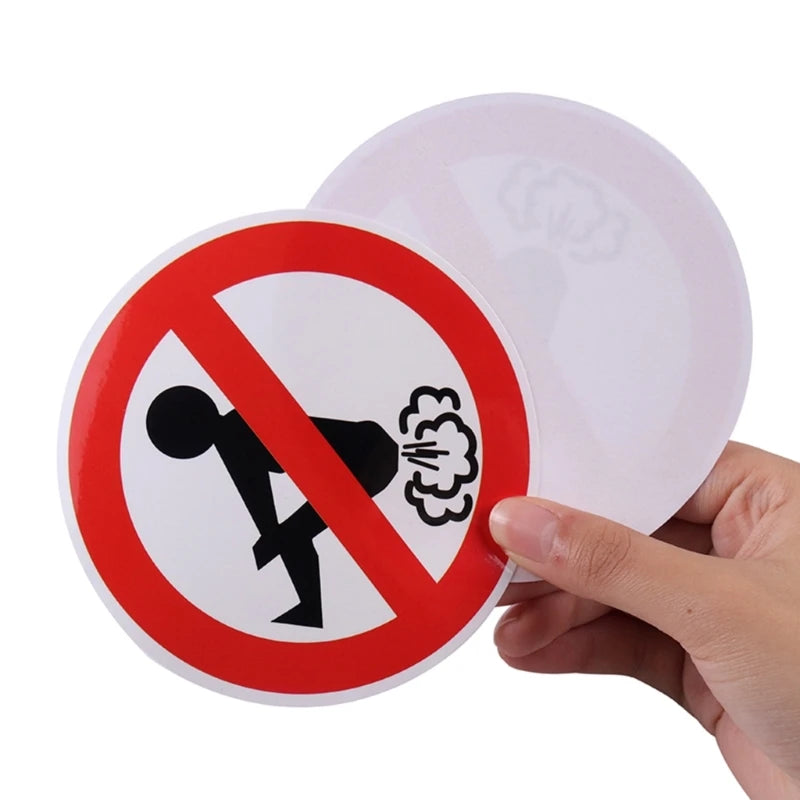 Komik Araba Sticker - Osurma Yasak Etiket - Dayanıklı Yapıştırma Çıkartma