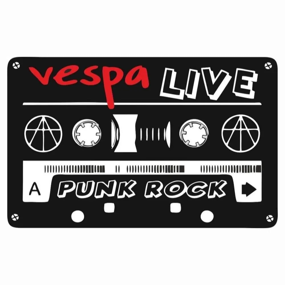 Sticker Master Vespa Kaset Motor Sticker – Retro Tasarım, Kask, Laptop, Araba ve Oto İçin 12 cm Suya Dayanıklı Etiket Sticker Master