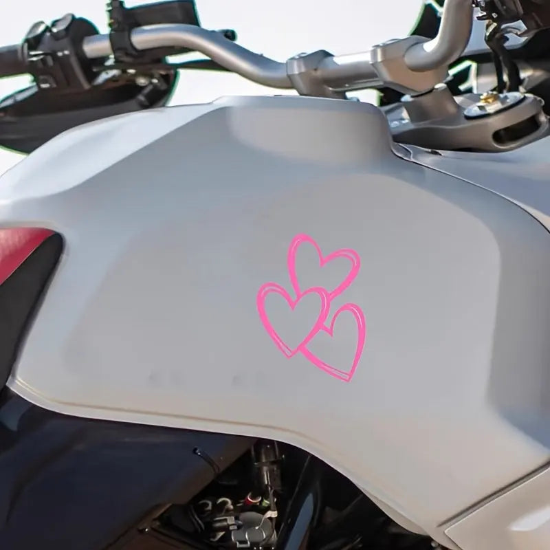 Üç Kalp Araba Cam Stickerı 11x15 cm | Sticker Master Sticker Master