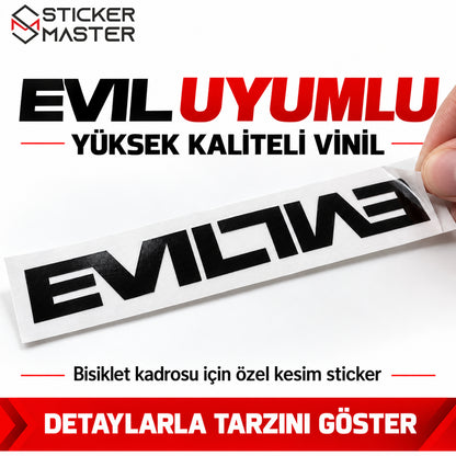 Evil çift yazı stickerının yüksek kaliteli vinil malzemesi ve özel kesim detayı