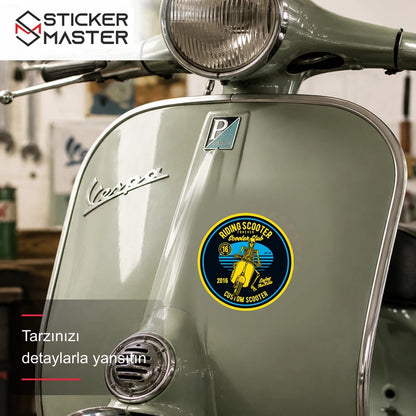 Vespa Uyumlu Scooter Club Sticker VSP27 scooter üzerinde uygulama örneği - Sticker Master